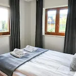 Apartman Chrycowka - Jacuzzi, Basen, Sauna *