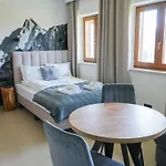 Chrycowka - Jacuzzi, Basen, Sauna Апартаменты *