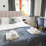 Apartman Chrycowka - Jacuzzi, Basen, Sauna *