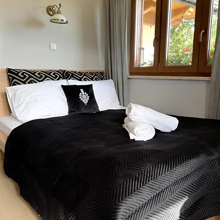 Willa Chrycowka - Jacuzzi, Basen, Sauna Apartment