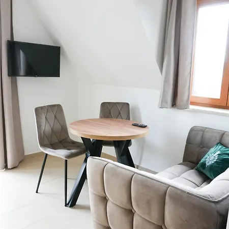 Chrycowka - Jacuzzi, Basen, Sauna Apartman