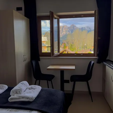 Appartamento Chrycowka - Jacuzzi, Basen, Sauna Kościelisko
